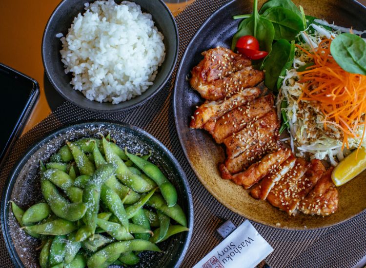 Voyage Culinaire au Japon Entre Tradition et Modernité